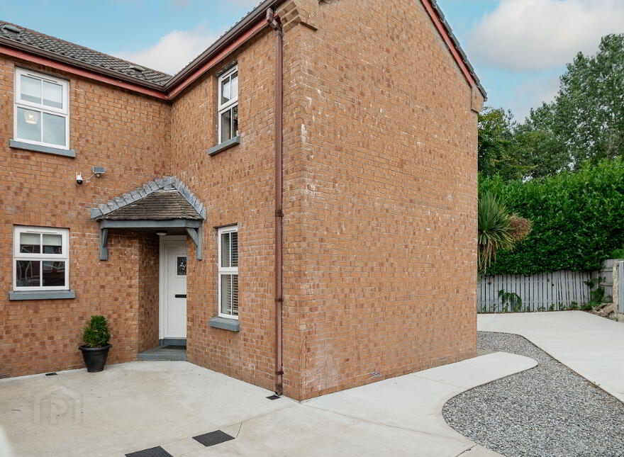 41 Innishmore Park, Coalisland, Dungannon, BT71 4RH