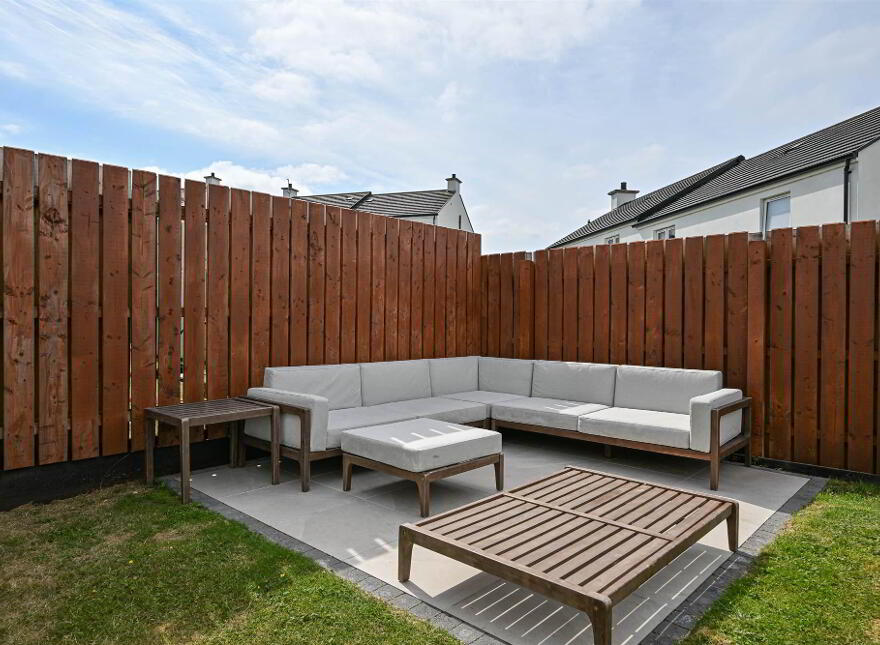41 Saul Acre View, Downpatrick, BT30 6FX