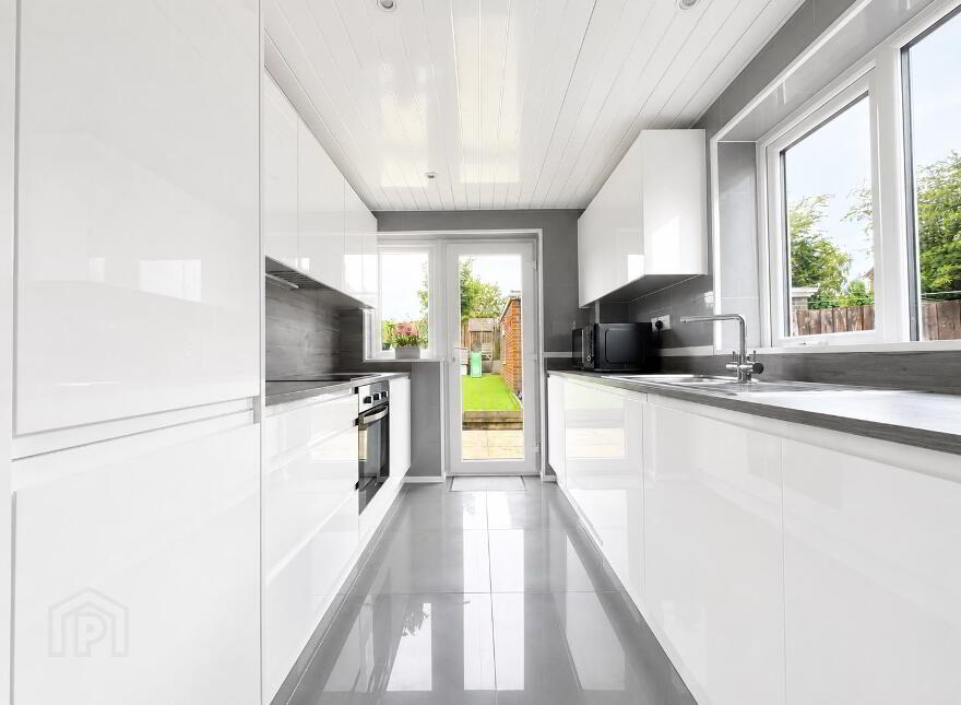 16 Windermere Road, Carrickfergus, BT38 7JR