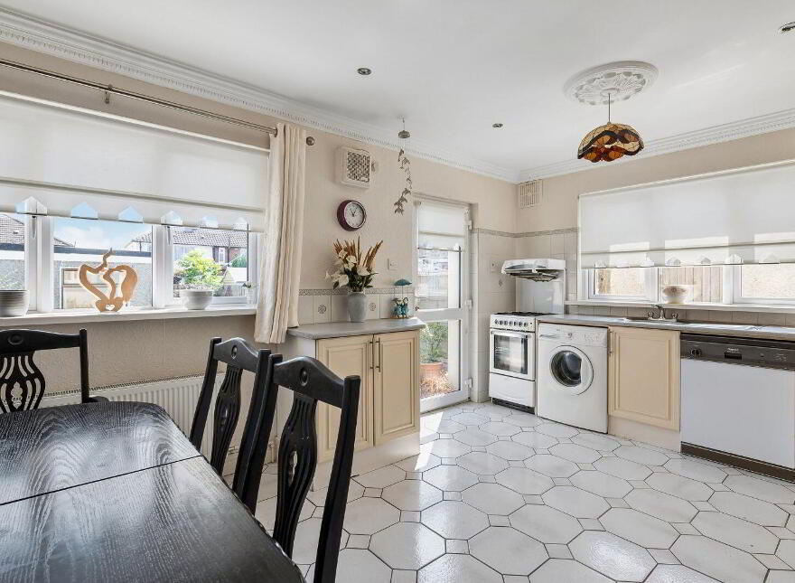 37 Rutland Avenue, Dublin 12, D12TF10