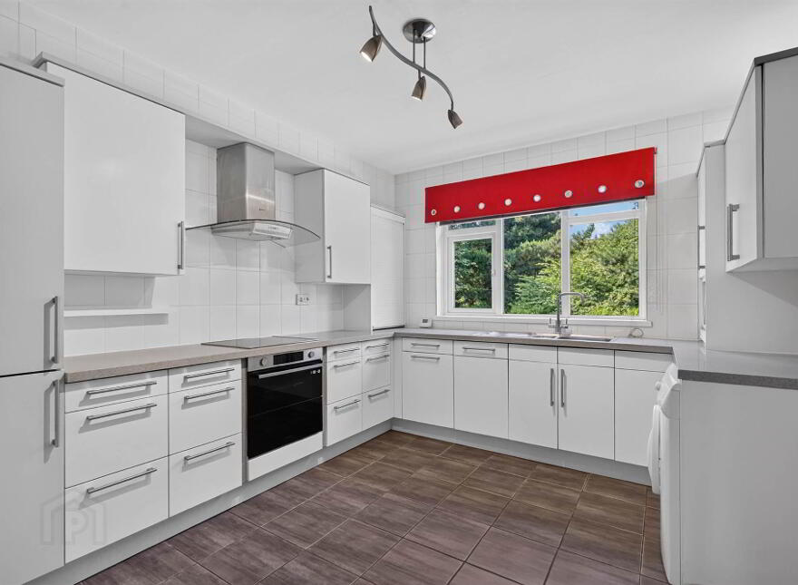 Apt 3 Pine Lodge, 3a Cherryvalley, Belfast, BT5 6PH