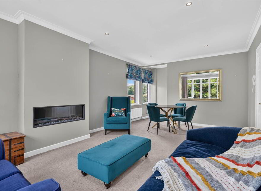 Apt 3 Pine Lodge, 3a Cherryvalley, Belfast, BT5 6PH