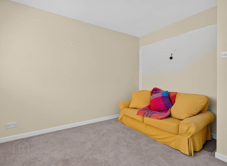 Apt 3 Pine Lodge, 3a Cherryvalley, Belfast, BT5 6PH