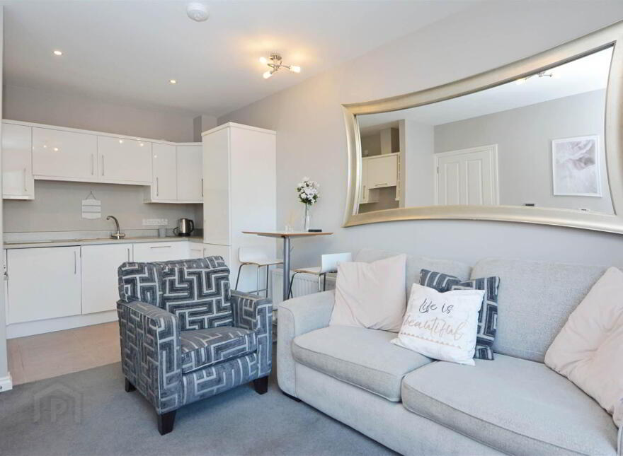 402 Saint Annes Square, Belfast, BT1 2LD