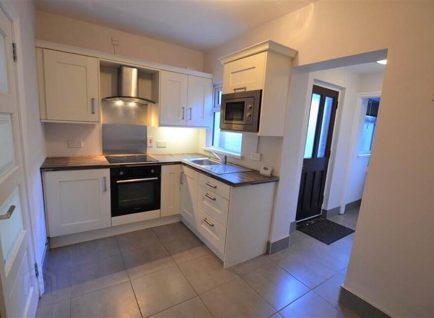 19 Islandbawn Street, Belfast, BT12 7LS