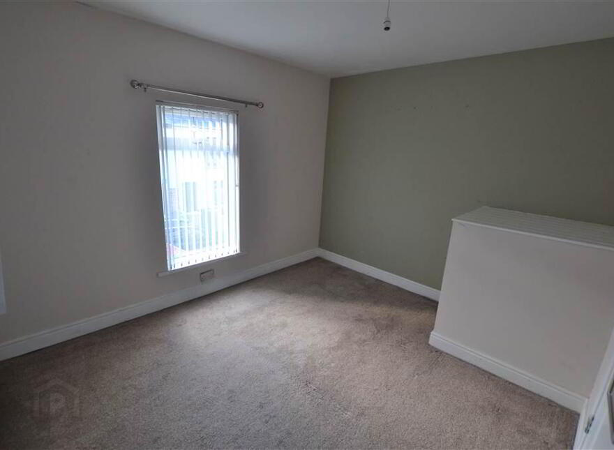 19 Islandbawn Street, Belfast, BT12 7LS