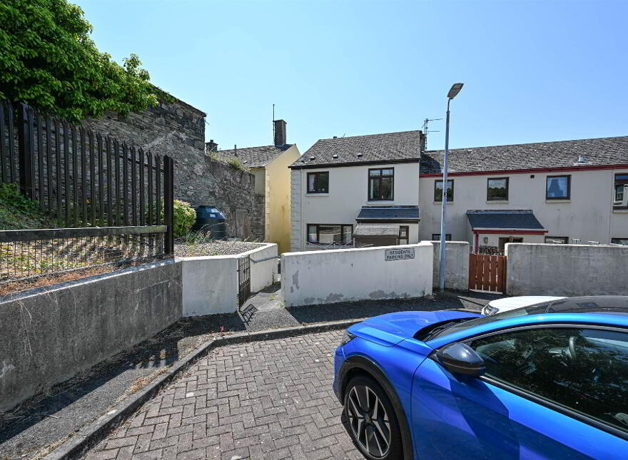 104 Irish Street, Downpatrick, BT30 6BT