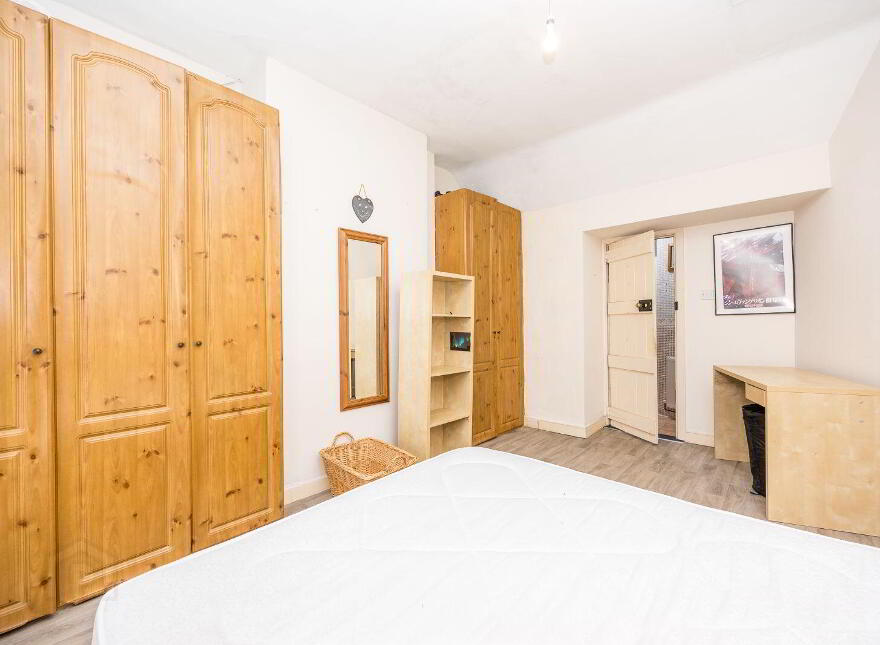 71 North Street, Swords, K67VY84