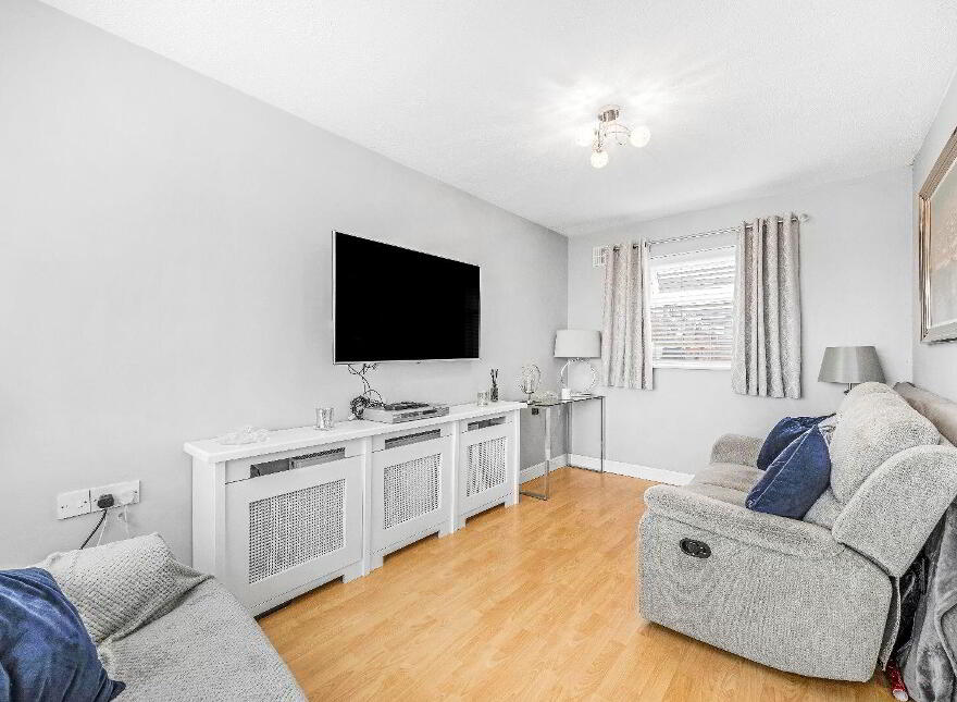 51 Glen Ellan Green, Swords, K67YN70