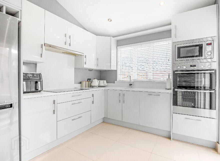 51 Glen Ellan Green, Swords, K67YN70