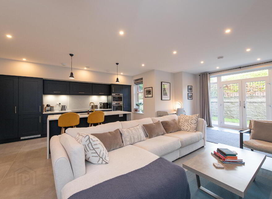 Apt 2, Foxbury, Upper Road, Greenisland, Carrickfergus, BT38 8GT