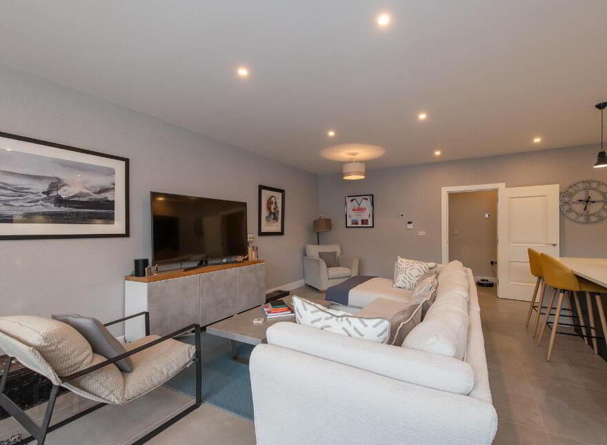 Apt 2, Foxbury, Upper Road, Greenisland, Carrickfergus, BT38 8GT