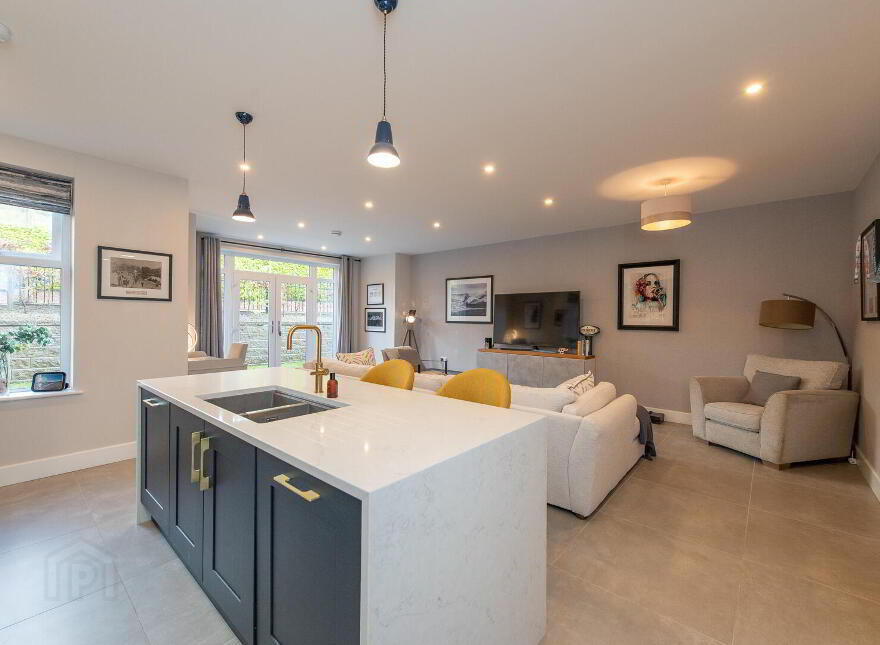 Apt 2, Foxbury, Upper Road, Greenisland, Carrickfergus, BT38 8GT