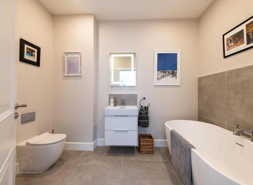 Apt 2, Foxbury, Upper Road, Greenisland, Carrickfergus, BT38 8GT