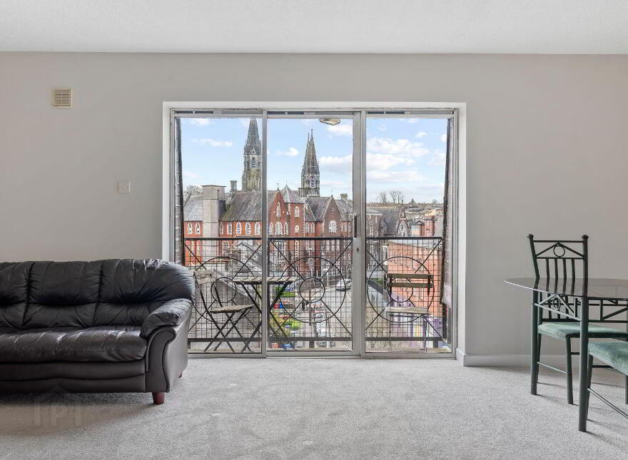 25 Waterside Quay, Hanover Street, Cork City Centre, T12AF82