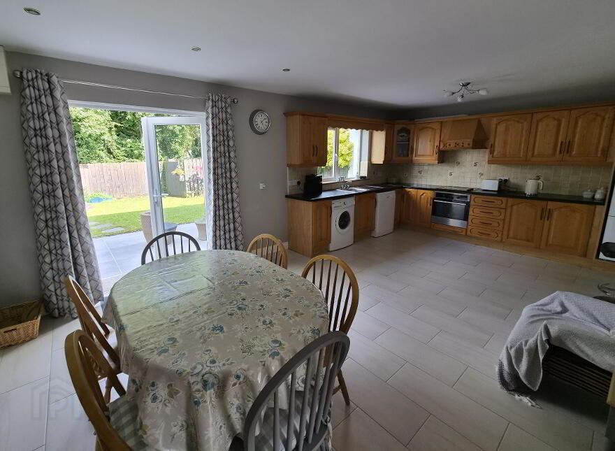 14 An Gairdín, Keshcarrigan, Carrick-On-Shannon, N41P528