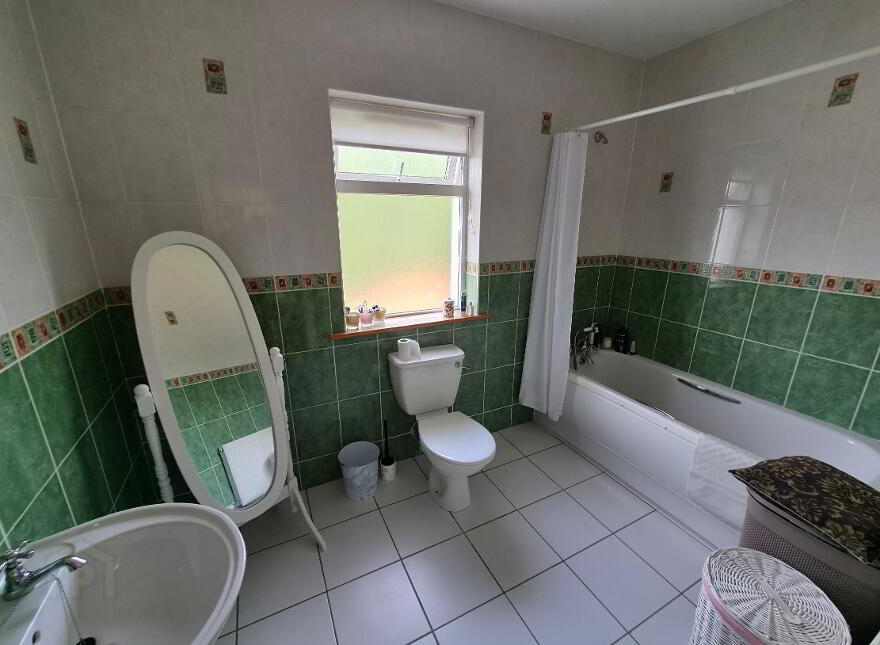 14 An Gairdín, Keshcarrigan, Carrick-On-Shannon, N41P528