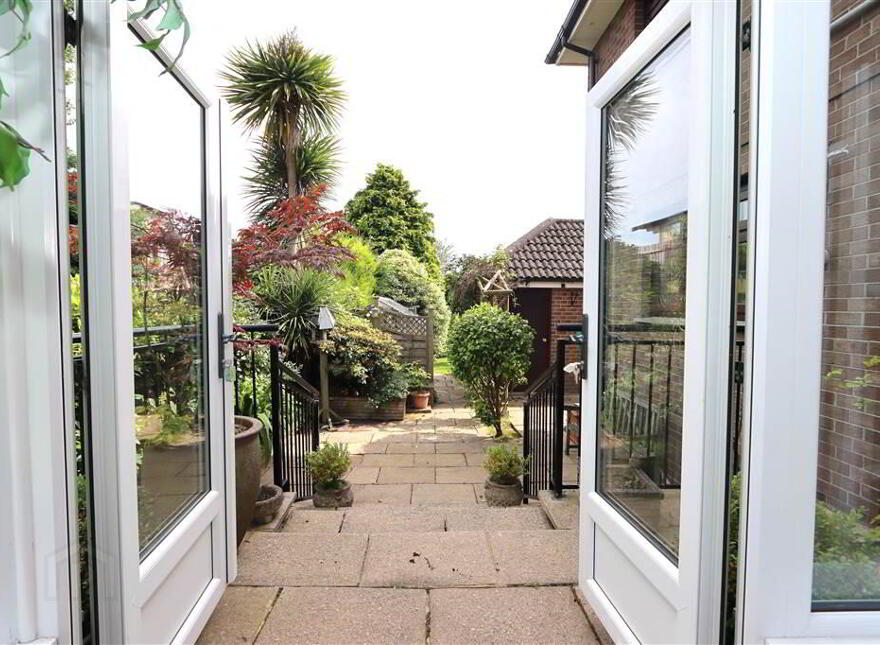 3 Lynnehurst Park, Glen Road, Comber, BT23 5LW
