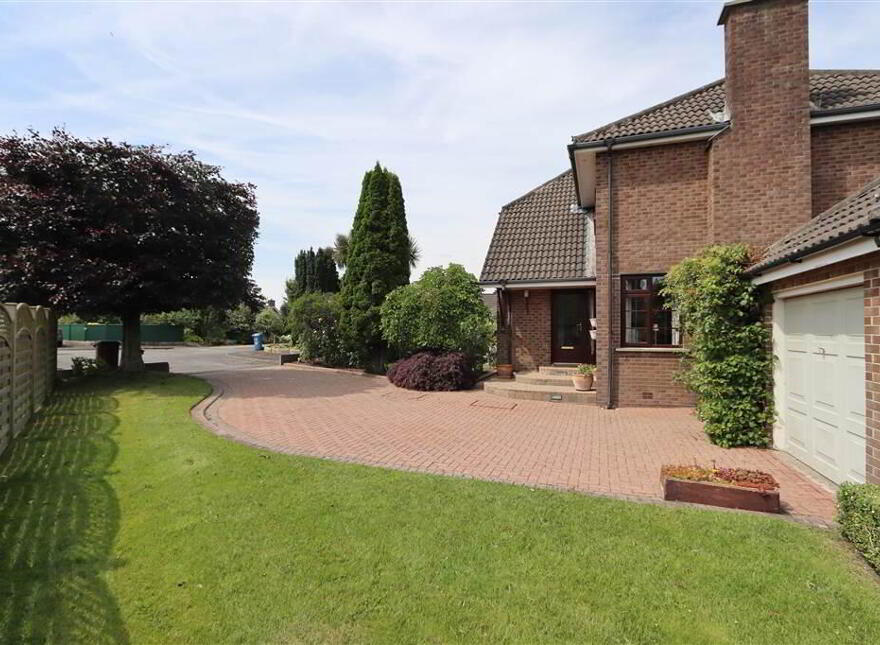 3 Lynnehurst Park, Glen Road, Comber, BT23 5LW