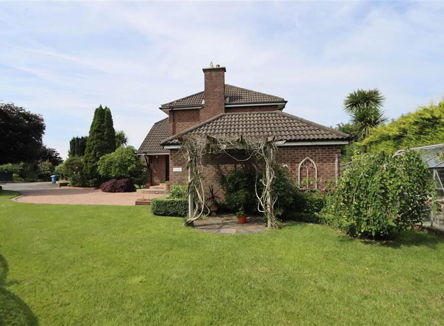 3 Lynnehurst Park, Glen Road, Comber, BT23 5LW