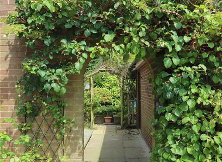 3 Lynnehurst Park, Glen Road, Comber, BT23 5LW