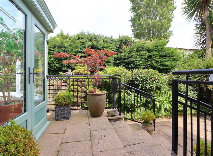 3 Lynnehurst Park, Glen Road, Comber, BT23 5LW