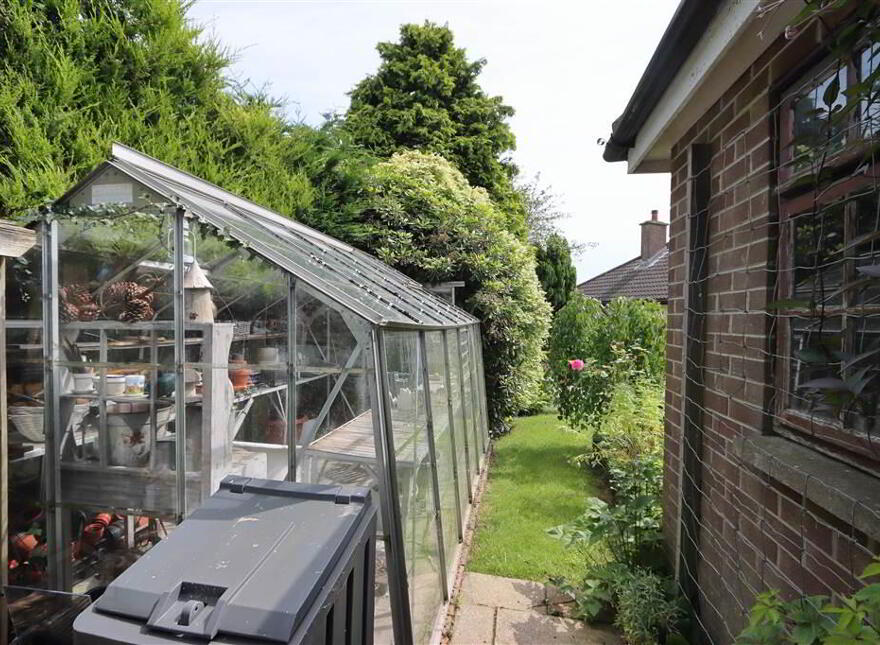 3 Lynnehurst Park, Glen Road, Comber, BT23 5LW
