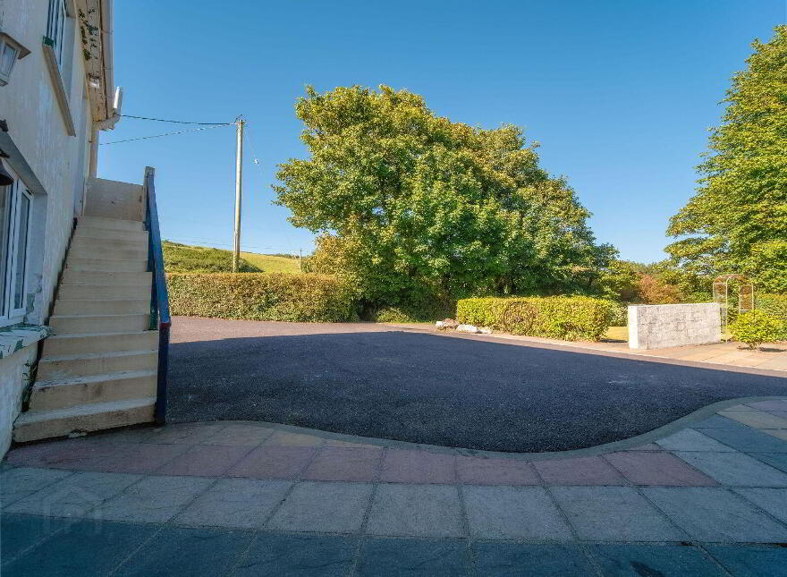 Gullane, Rosscarbery, Glandore, P85DC86
