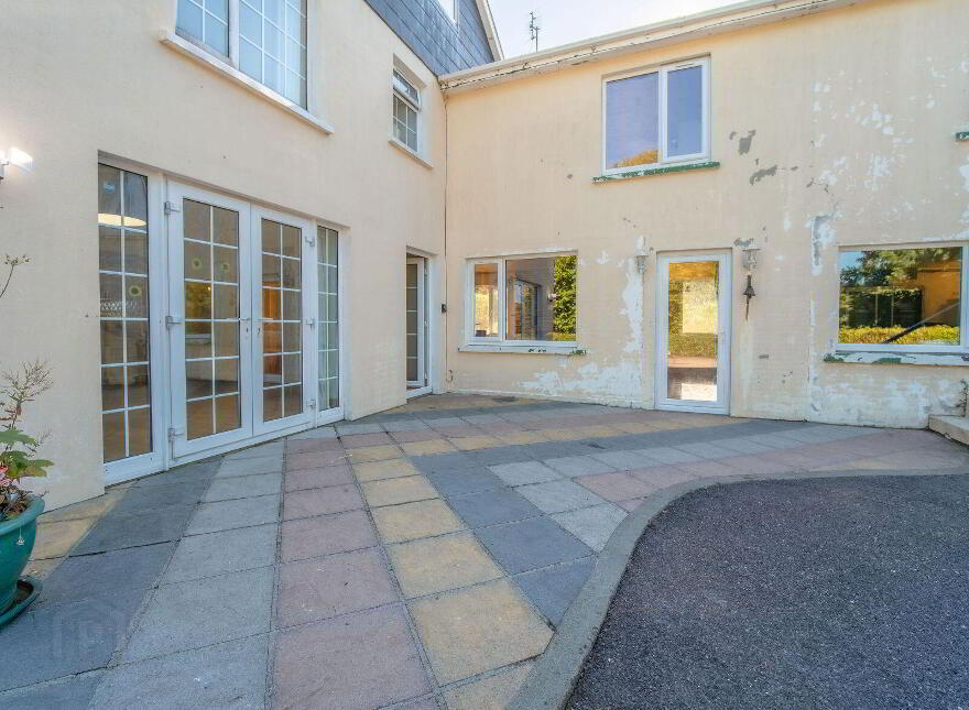 Gullane, Rosscarbery, Glandore, P85DC86