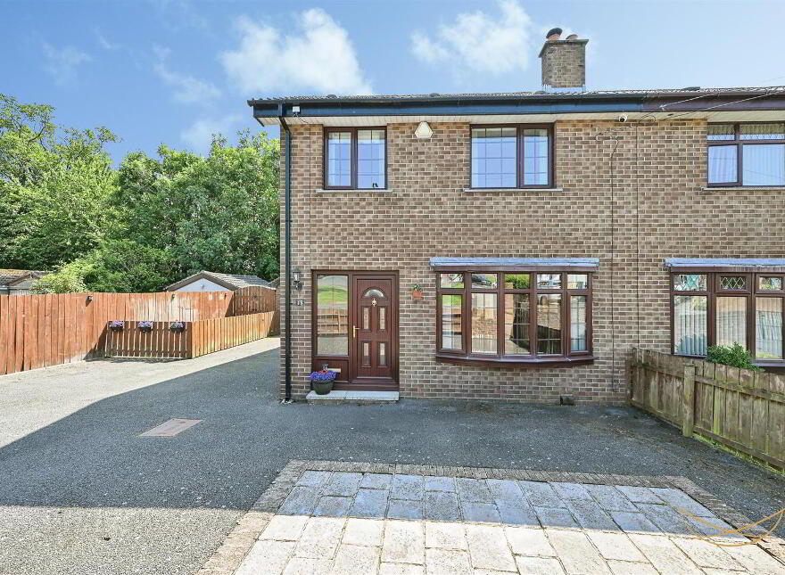 15 Avondale Drive, Ballyclare, BT39 9EB