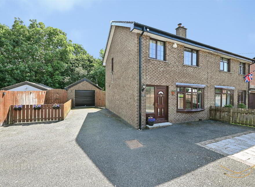 15 Avondale Drive, Ballyclare, BT39 9EB