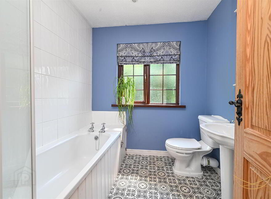 15 Avondale Drive, Ballyclare, BT39 9EB