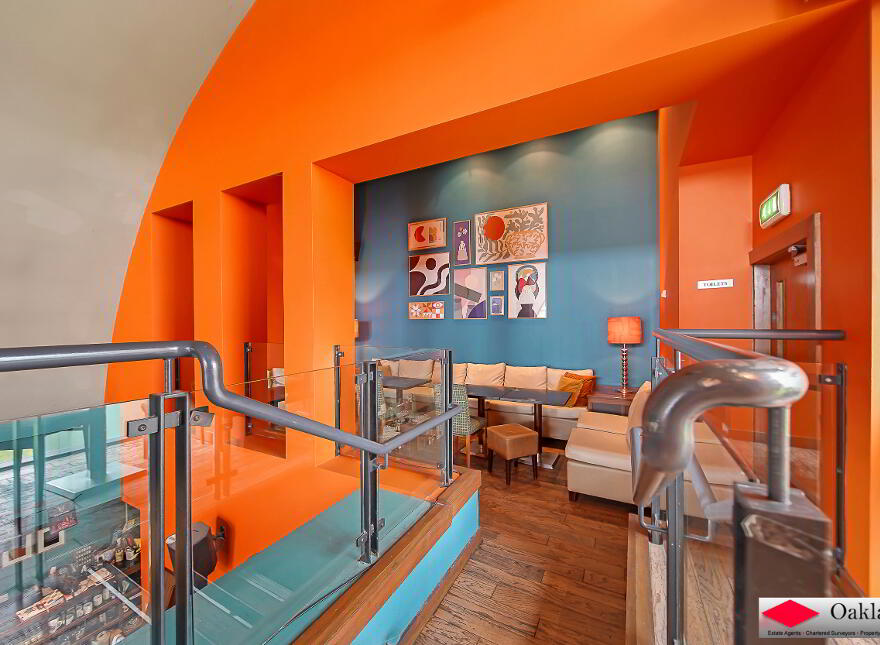Collon Bar, 8 Buncrana Road, Derry, BT48 8AB