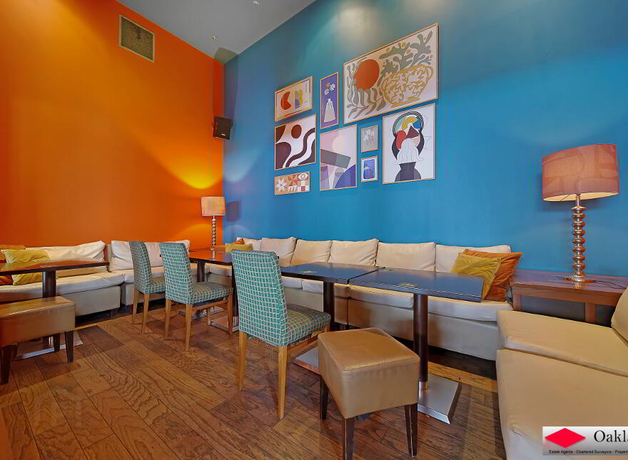 Collon Bar, 8 Buncrana Road, Derry, BT48 8AB