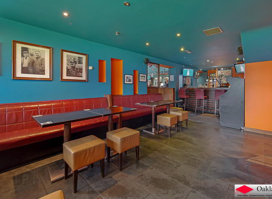 Collon Bar, 8 Buncrana Road, Derry, BT48 8AB