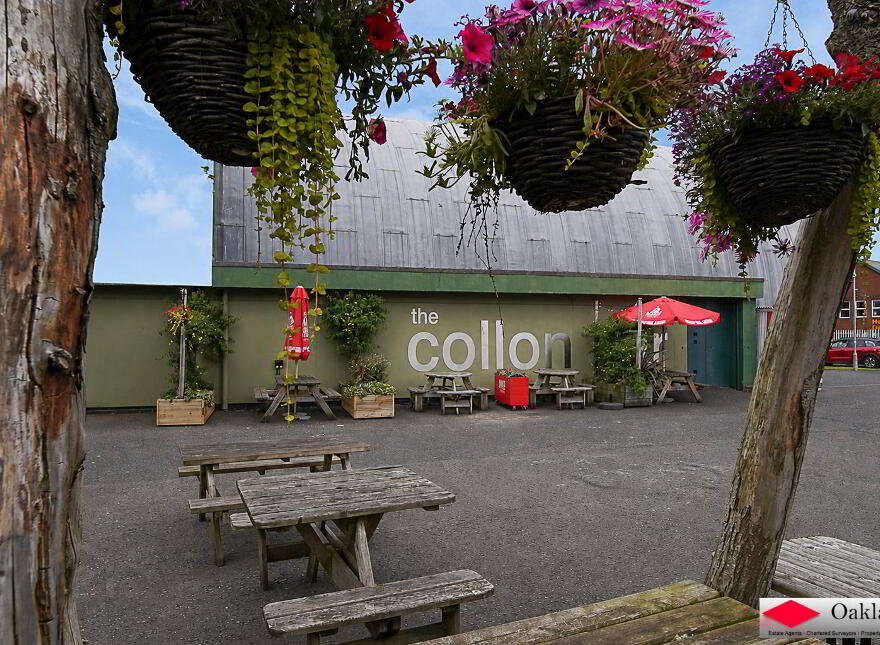 Collon Bar, 8 Buncrana Road, Derry, BT48 8AB