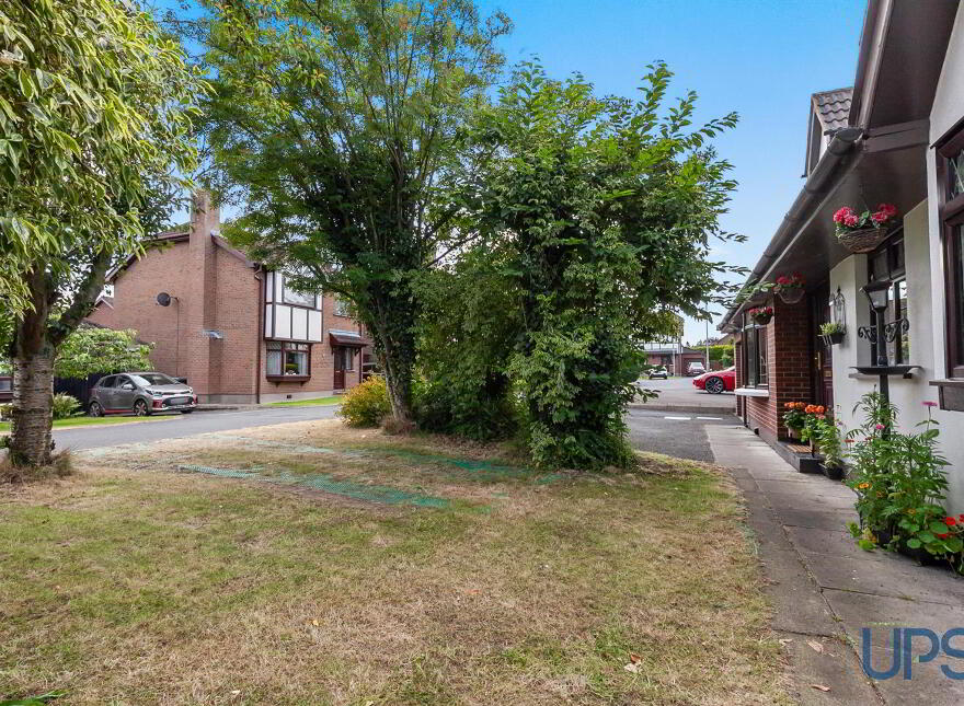 46 Mayfields, Lisburn, BT28 3RP