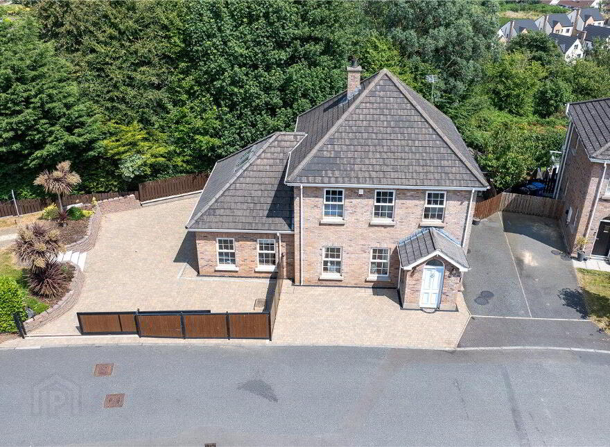 73 Chancellors Hall, Newry, BT35 8UZ
