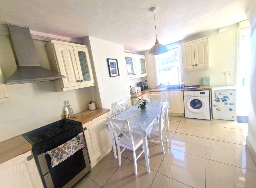 60 Saint Anne's Park, Turners Cross, T12N9F3