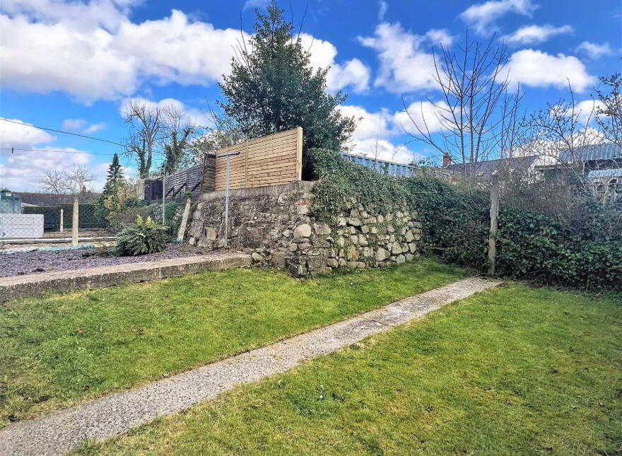 20 Montgomery Drive, Lisburn, BT27 5HR