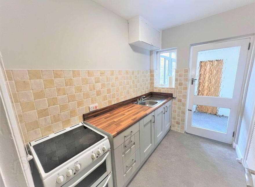 20 Montgomery Drive, Lisburn, BT27 5HR