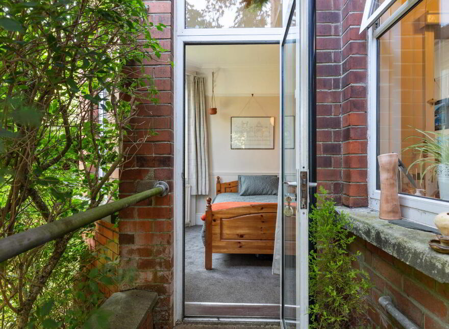 LYNCOT, 6 Castle Avenue, Belfast, BT15 4GE