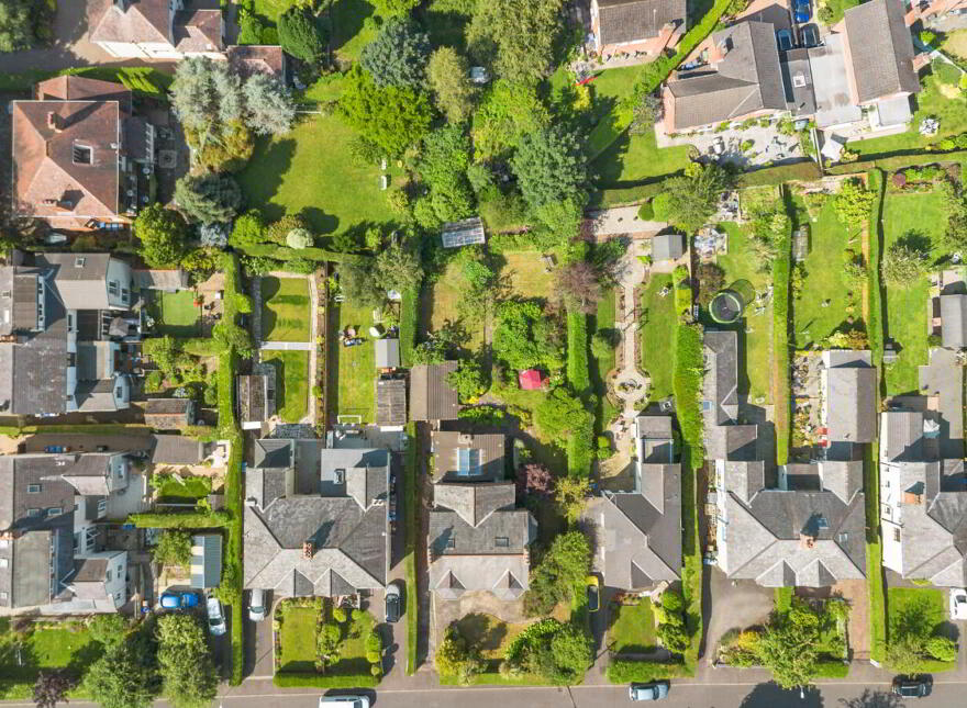 LYNCOT, 6 Castle Avenue, Belfast, BT15 4GE