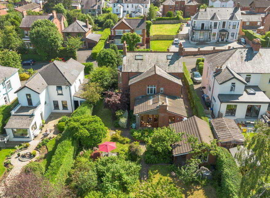 LYNCOT, 6 Castle Avenue, Belfast, BT15 4GE