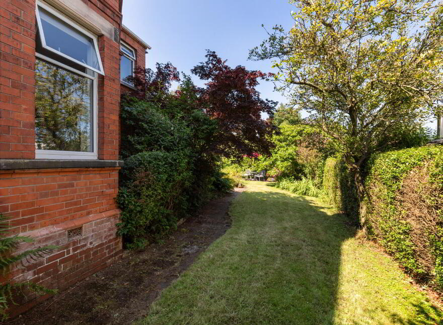 LYNCOT, 6 Castle Avenue, Belfast, BT15 4GE