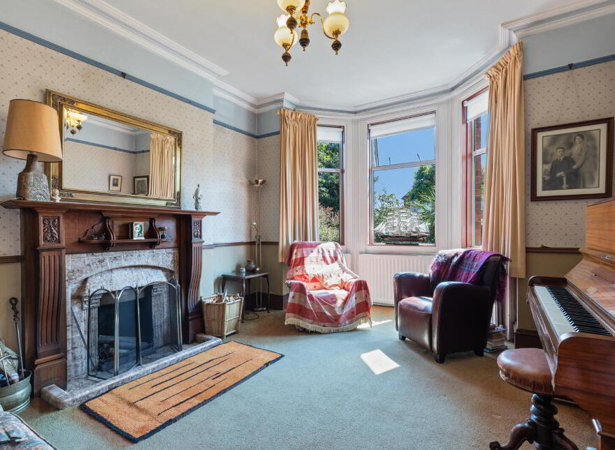 LYNCOT, 6 Castle Avenue, Belfast, BT15 4GE