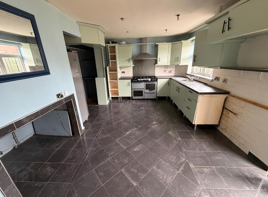 12 White Rise, Dunmurry, Belfast, BT17 0XB