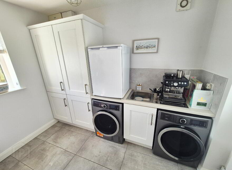 69 Magheraboy Avenue, Portrush, BT56 8FZ