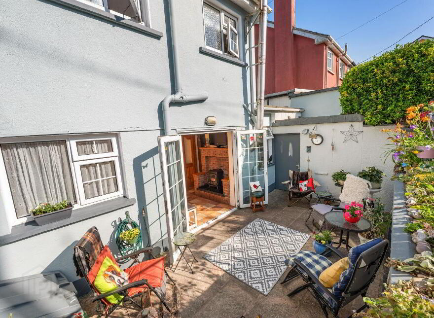 Suncrest, 7 Chapel Avenue, Timoleague, Bandon, P72H519