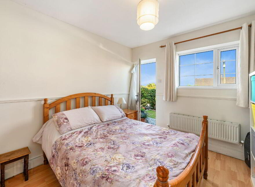 Suncrest, 7 Chapel Avenue, Timoleague, Bandon, P72H519